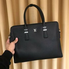 Picture of LV Mens Bags _SKUfw98602625fw